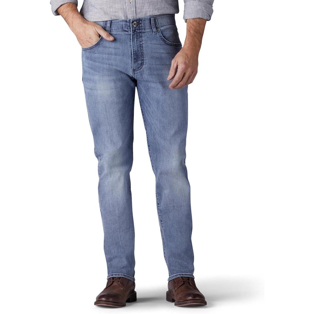 imageLee Mens Extreme Motion Straight Taper JeanTheo
