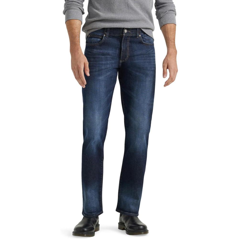 imageLee Mens Extreme Motion Straight Taper JeanTrip