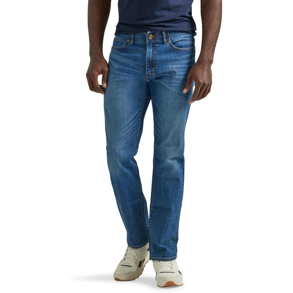 imageLee Mens Extreme Motion Athletic Taper JeanEllos