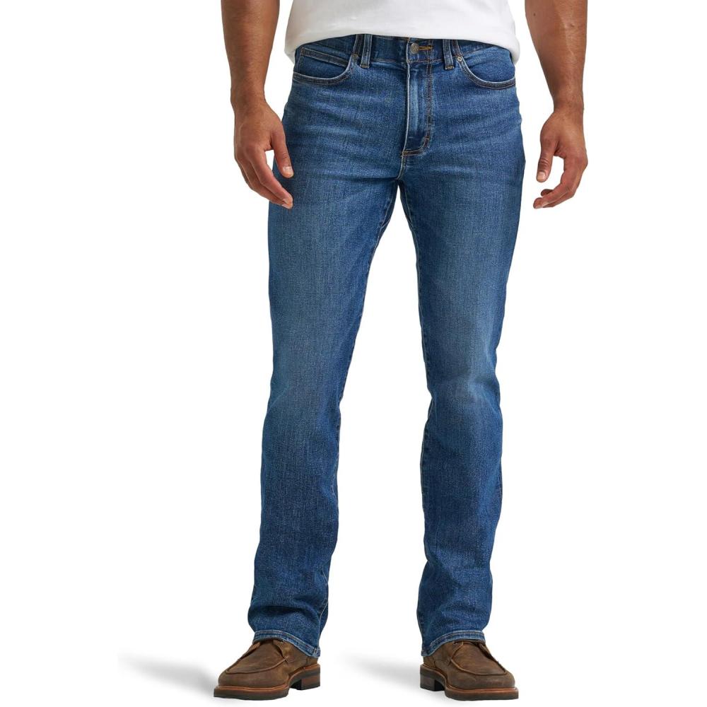 imageLee Mens Extreme Motion Slim Bootcut JeanContinuance
