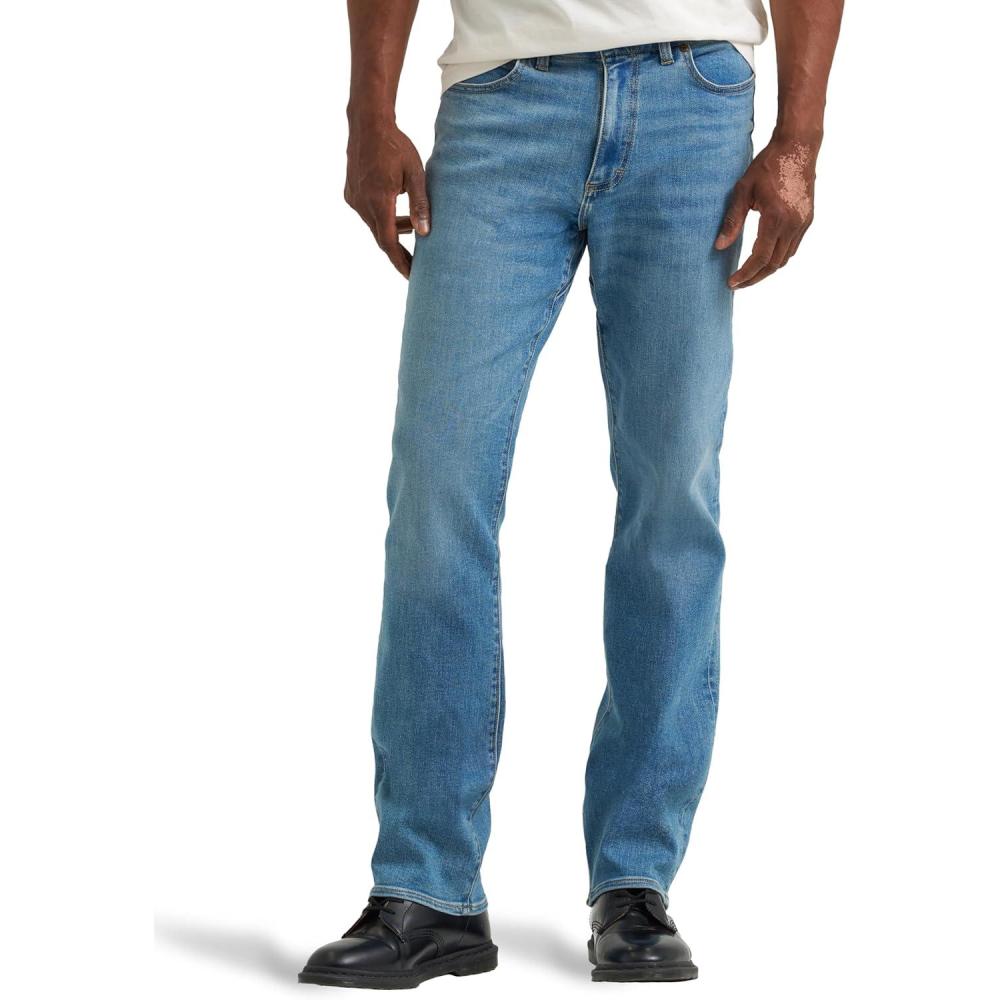 imageLee Mens Extreme Motion Slim Bootcut JeanTenacity