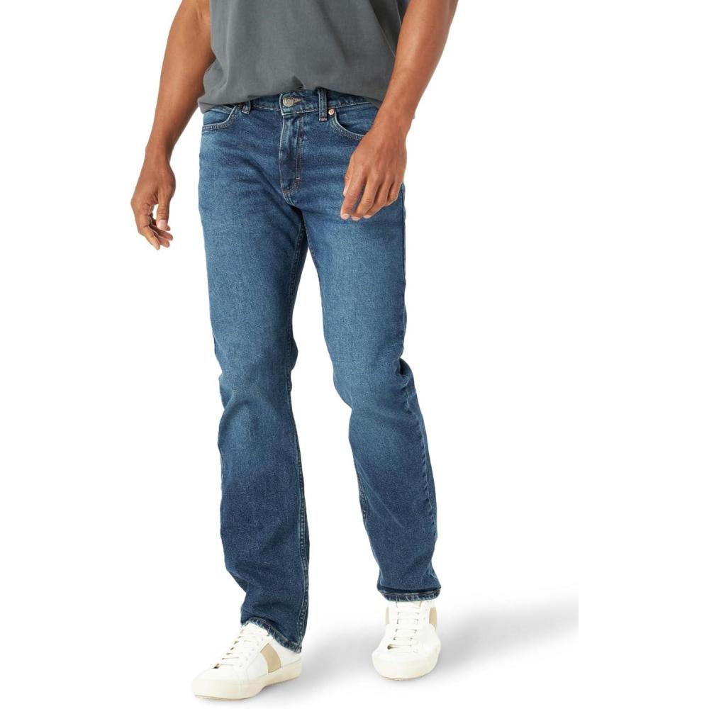 imageLee Mens Legendary Slim Straight JeanShowoff