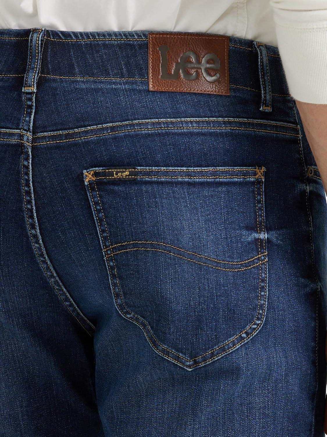 imageLee Mens Extreme Motion Regular Straight JeanOleo