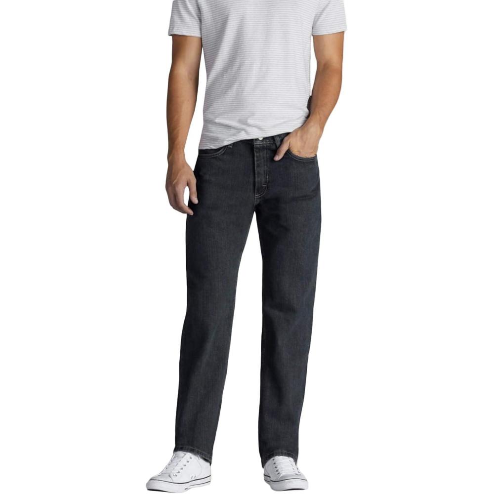 imageLee Mens Relaxed Fit Straight Leg JeanTomas