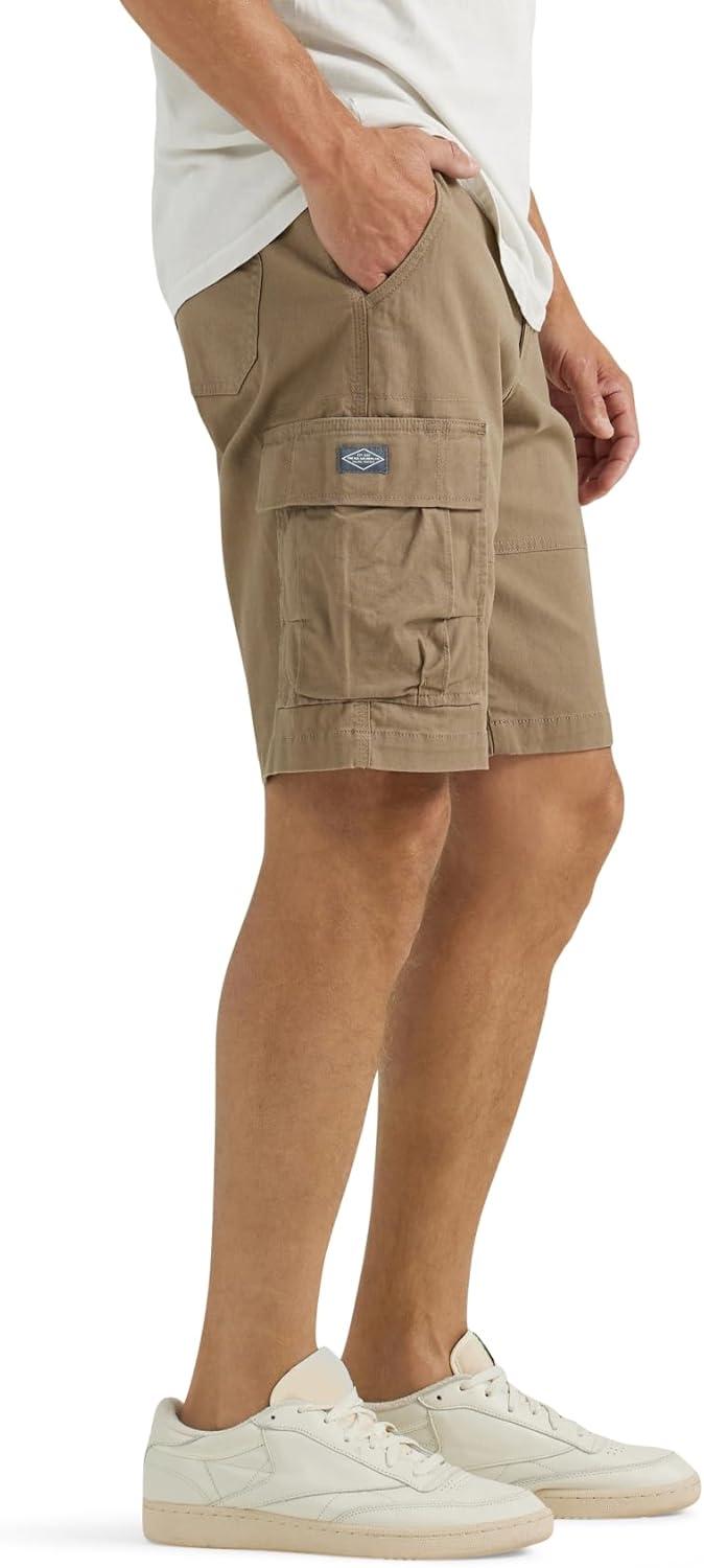 imageLee Mens Extreme Motion Carolina Cargo ShortTawny Brown