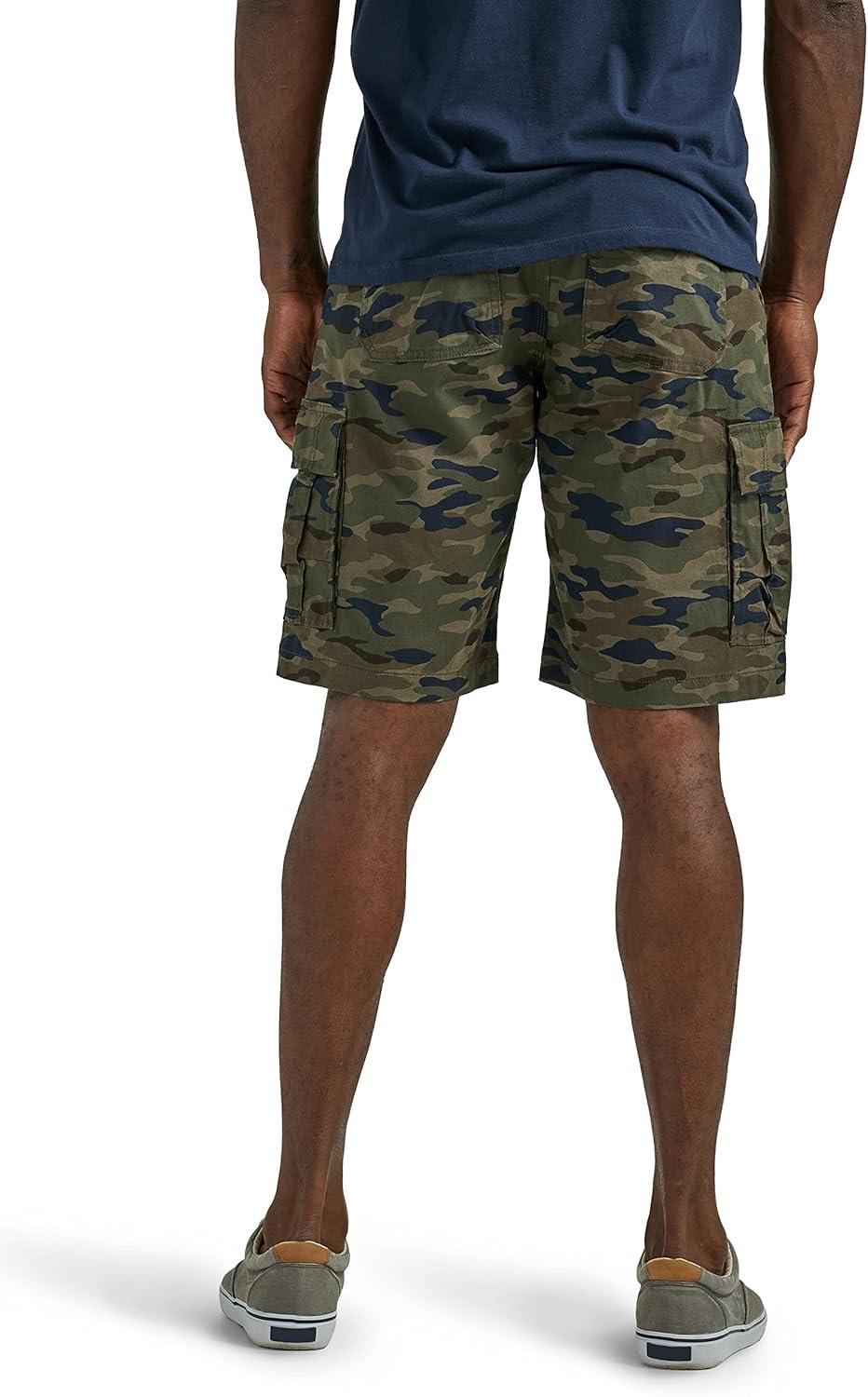 imageLee Mens Extreme Motion Carolina Cargo ShortTraditional Camo