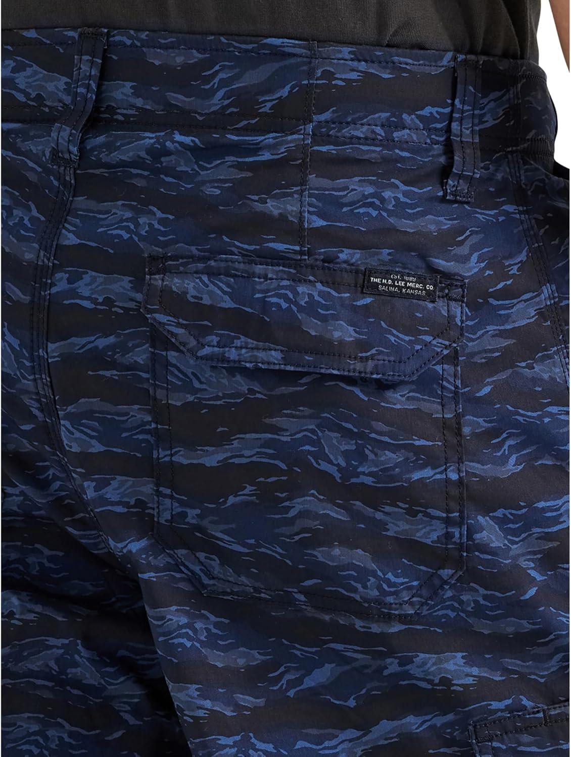 imageLee Mens Extreme Motion Crossroad Cargo ShortBlue Desert