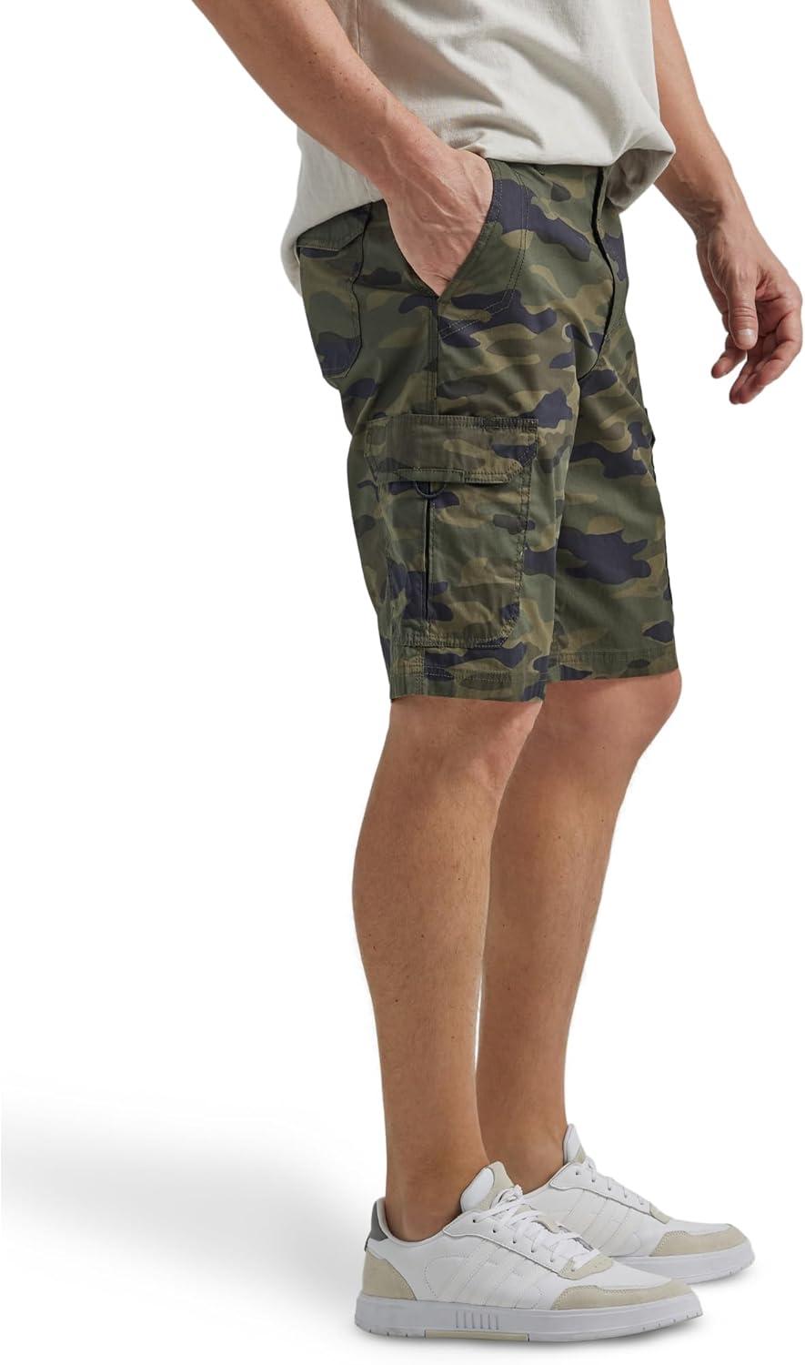 imageLee Mens Extreme Motion Crossroad Cargo ShortTraditional Camo