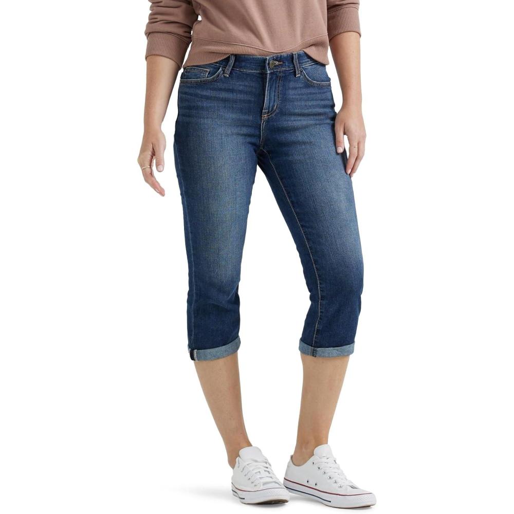 imageLee Womens Flex Motion Regular Fit 5 Pocket Capri JeanJeansBewitched