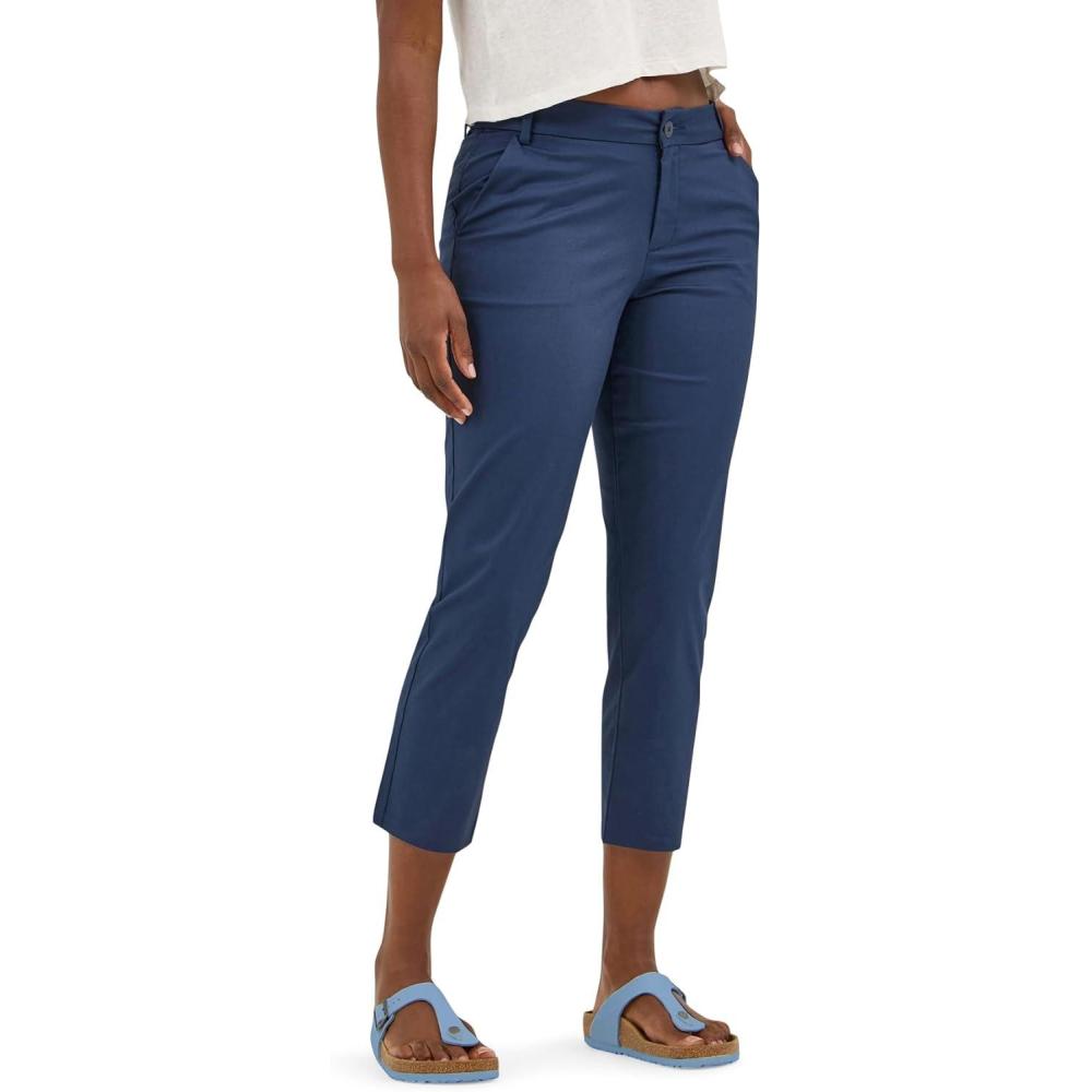imageLee Womens Wrinkle Free 23quot Capri PantMood Indigo